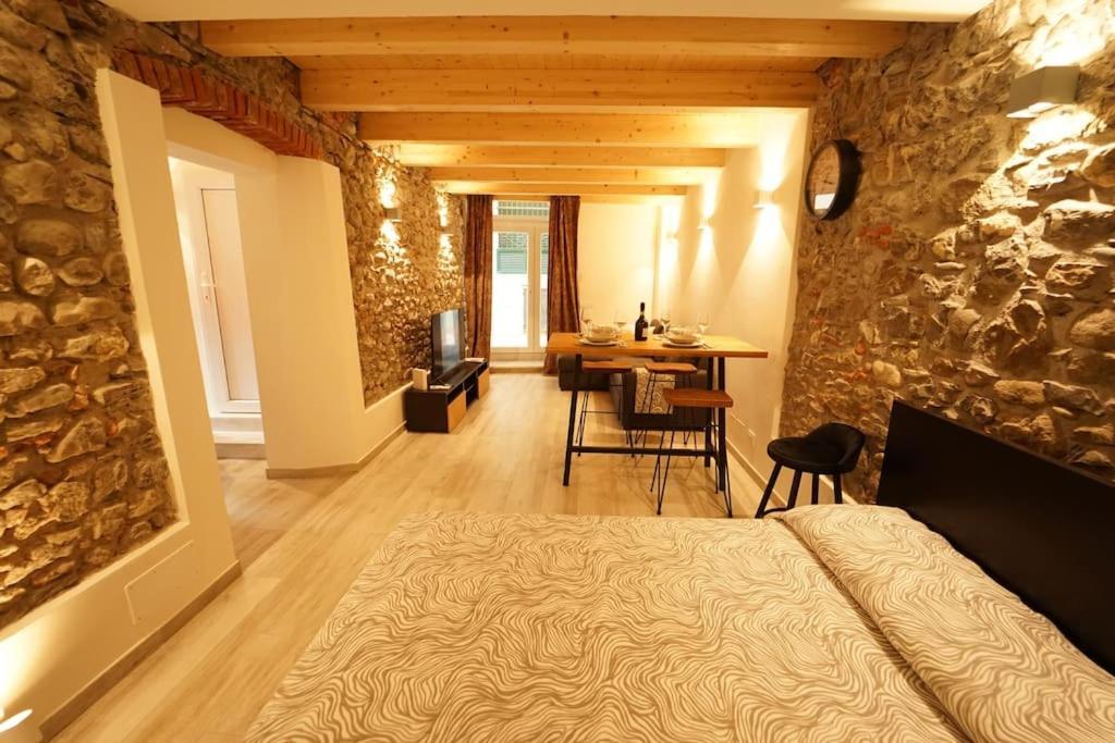 Loft Sofia A Pochi Metri Dal Mare Apartment Монеглия Екстериор снимка